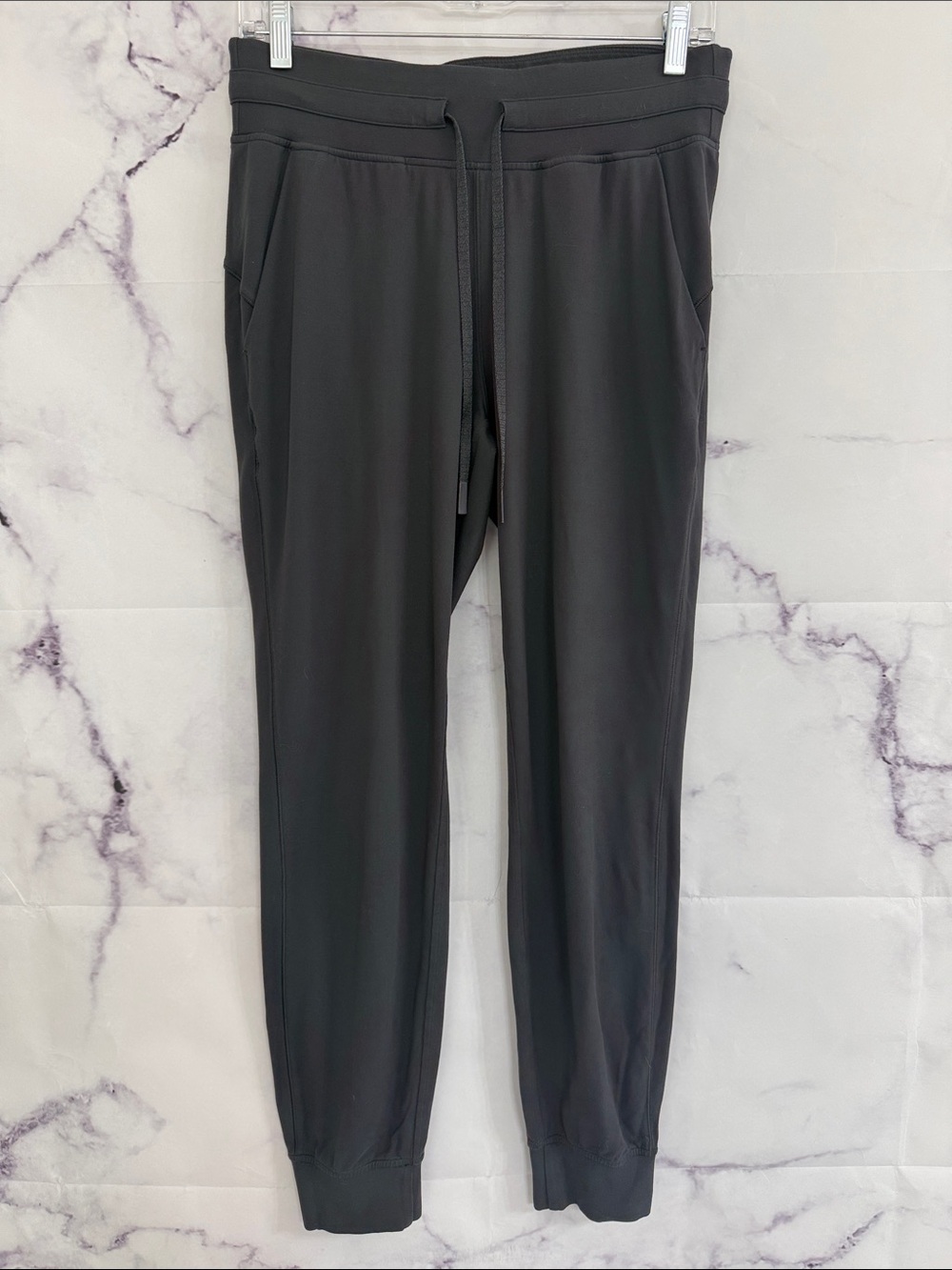 Lululemon dark gray joggers size 8